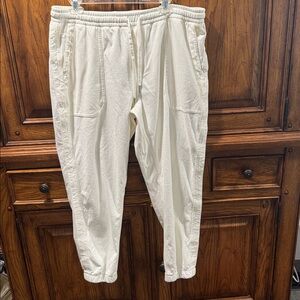 Athleta Cream Jogger Pants size XL EUC
